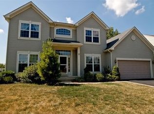 934 Jeri Ln, West Chicago, IL 60185