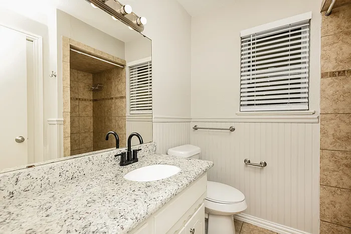 2417 Skyline Dr — Photo 10