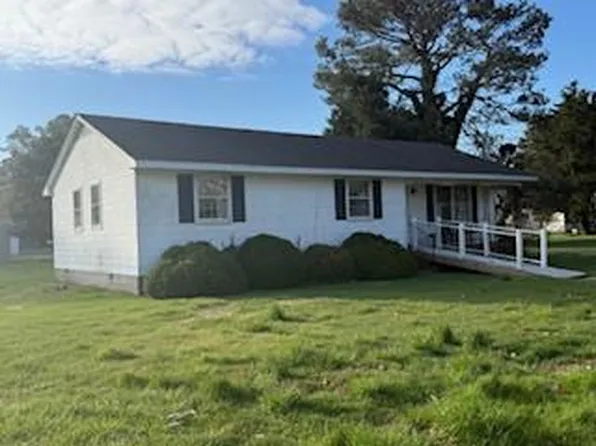 33370 Callahan Dr, Painter, VA 23420