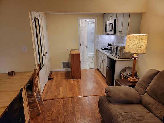 2nd image of 6632 Greenleigh Ln