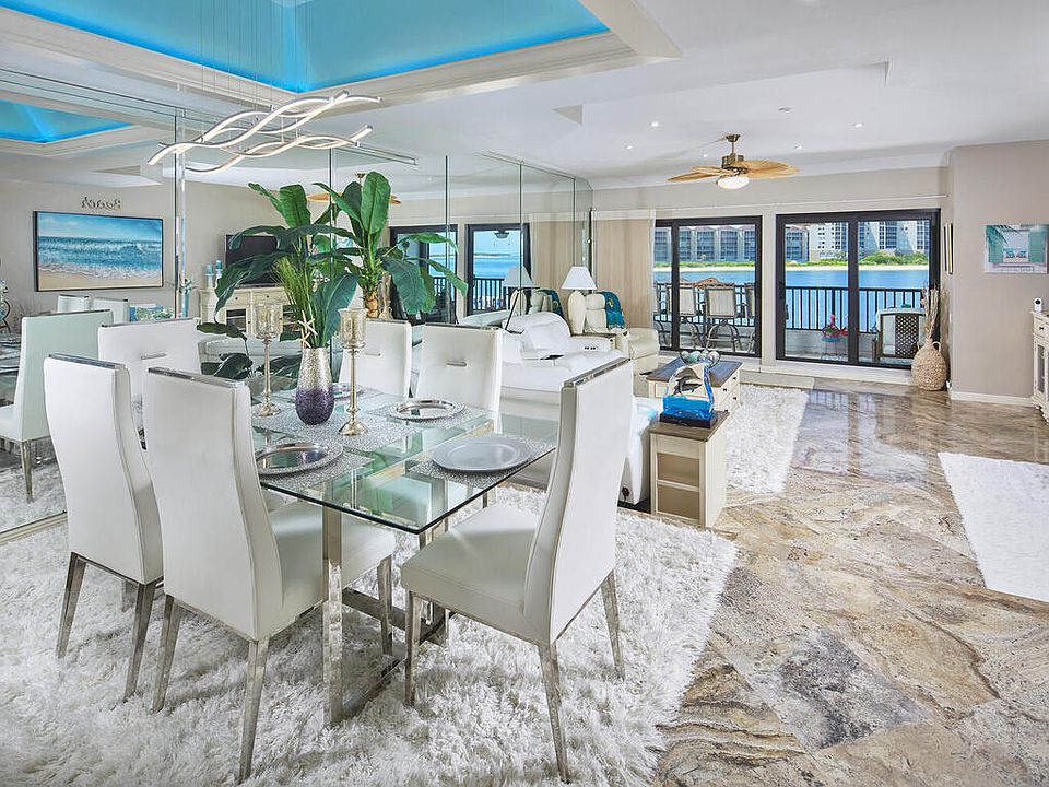 1st image of 209 La Peninsula Blvd #209