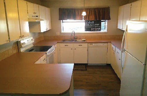 5th image of 3435 Auburn Way S