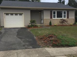 92 Westbrook Dr, Toms River, NJ 08757
