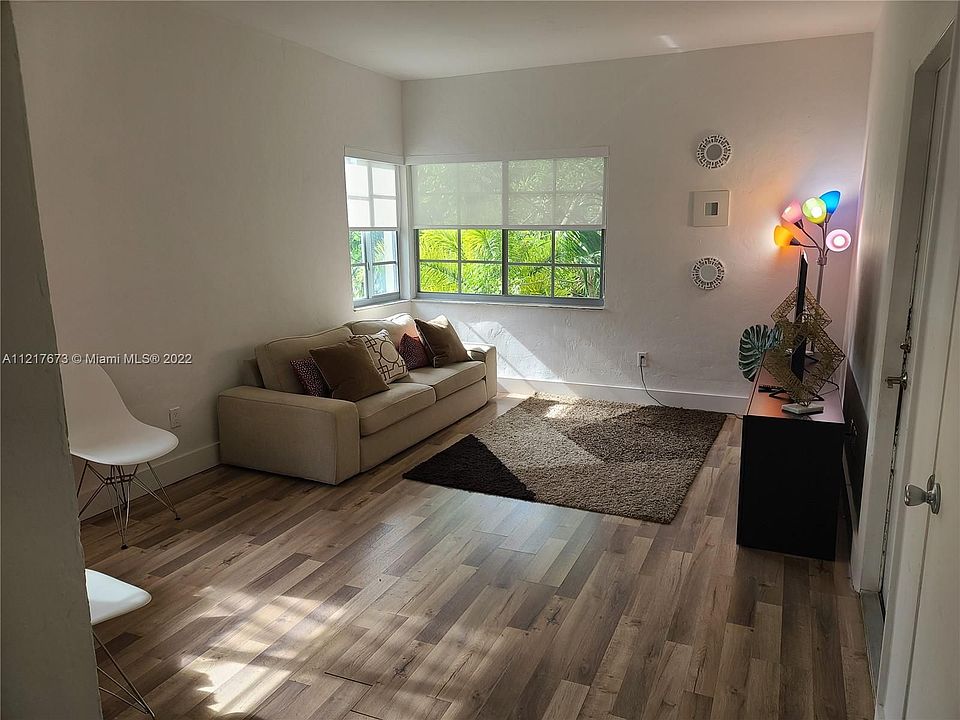1st image of 1561 Lenox Ave APT 14