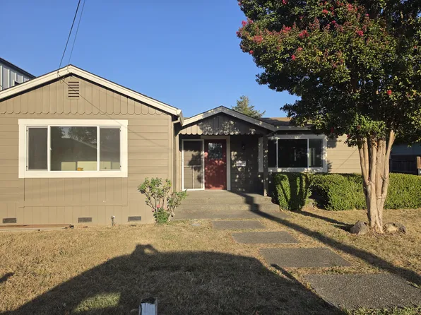 24 Ward St, Healdsburg, CA 95448