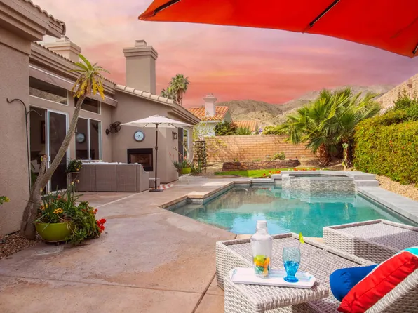 132 Vista Valle, Palm Desert, CA 92260