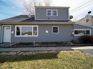 54 Cedar Ter, Parlin, NJ 08859