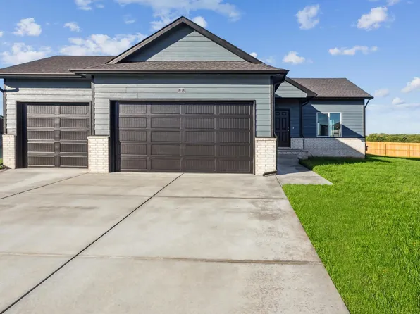 415 N Hidden Ct, Valley Center, KS 67147