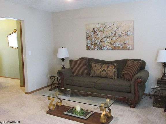 3rd image of 103 Olympic Ln