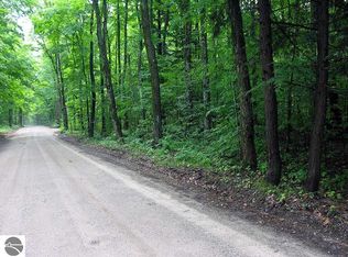 Hooker Rd, Lake Ann, MI 49650