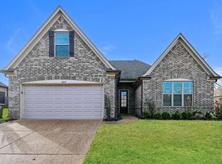 8535 Richland Lake Dr, Bartlett, TN 38133