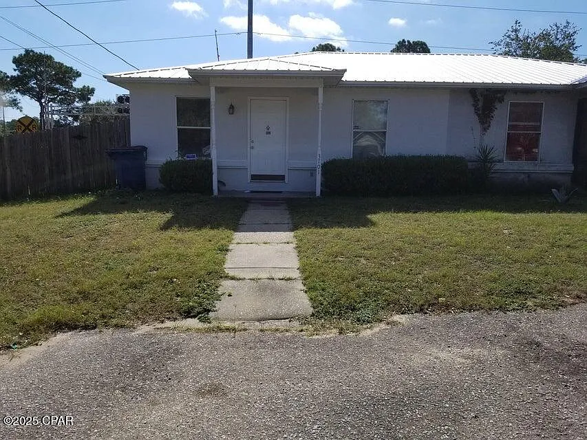 2 bed, 800 sqft, $1,350 — Photo 2