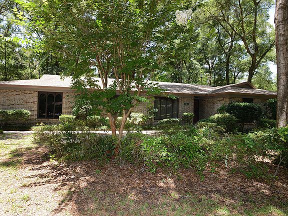 2nd image of 754 Fruit Cove Dr