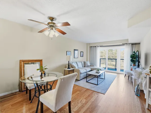 2100 Langston Blvd APT 207, Arlington, VA 22201