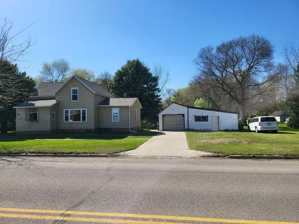 205 N Main St, Taunton, MN 56291