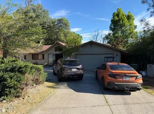 18670 Maple Leaf Ct, Hidden Valley Lake, CA