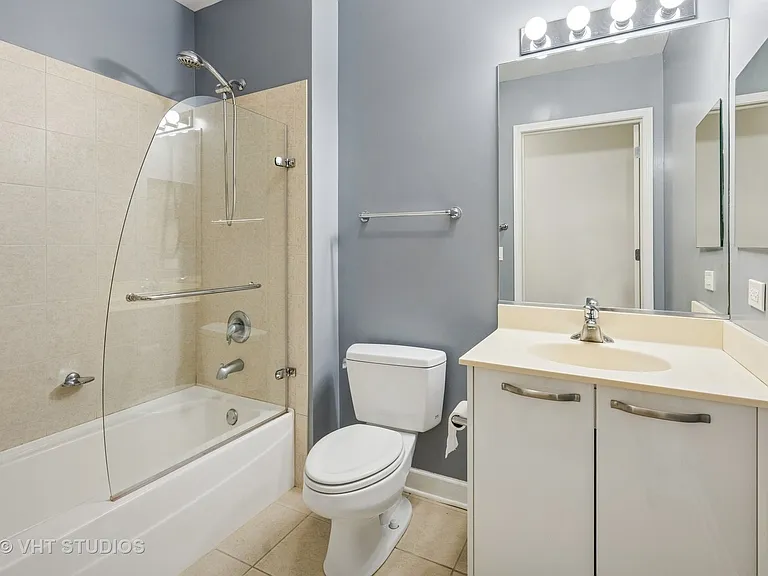450 E Waterside Dr #1808 — Photo 11