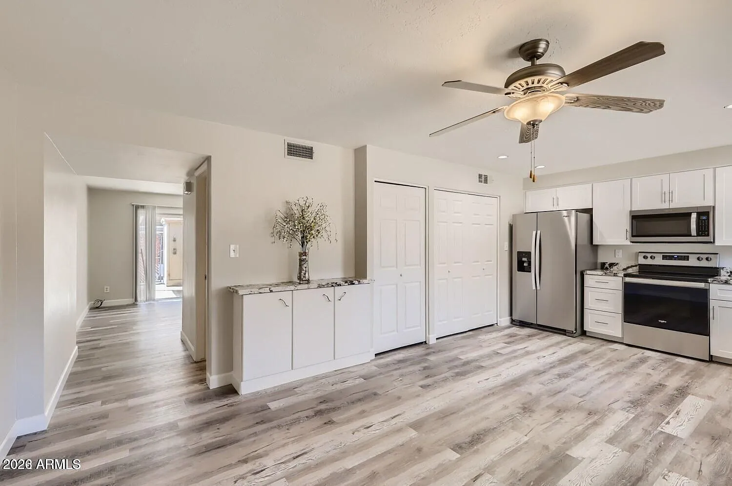 3 bed, 1.5 bath, 1408 sqft, $2,200 — Photo 1