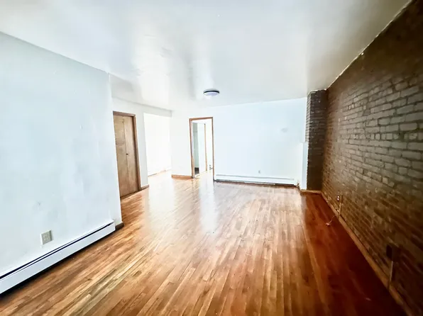 10 Jewett Avenue image 4 of 10