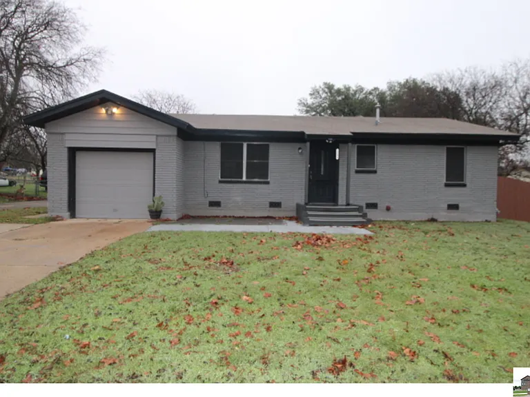 2104 Brantley Ave — Photo 22
