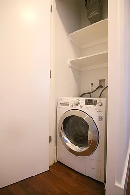 Rented by JK Dansar Corp | media 30