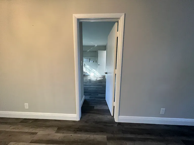 5841 NE 18th Ave #3 — Photo 11
