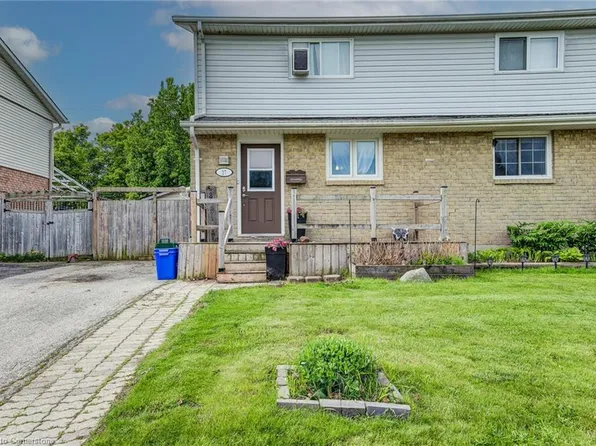 27 Meadow Woods Cres, Kitchener, ON N2N 1T3