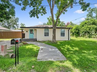 602 S 3rd St #D, La Porte, TX 77571