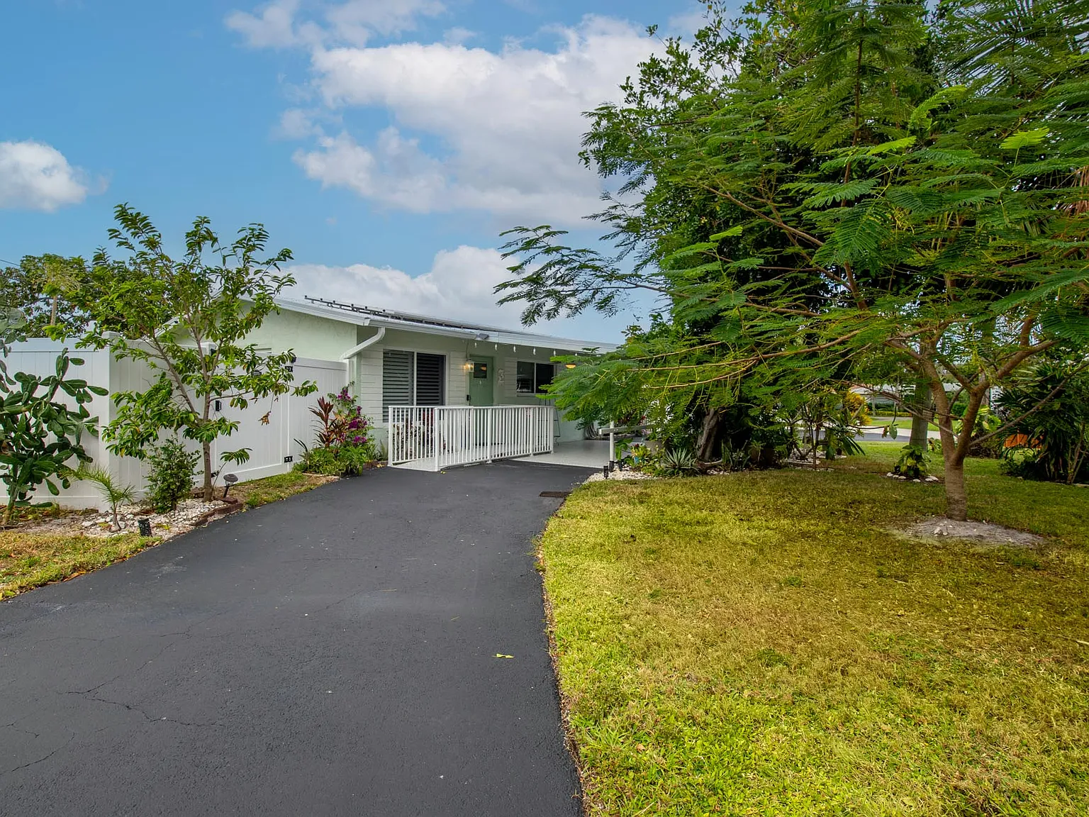 4 bed, 1140 sqft, $4,000 — Photo 4