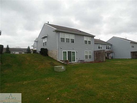 3rd image of 419 Red Cedar Blvd
