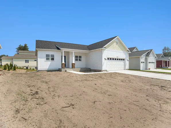 2460 Bison Ln, Muskegon, MI 49444