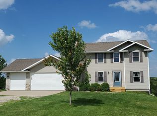 2615 335th St, Cedar, IA 52543