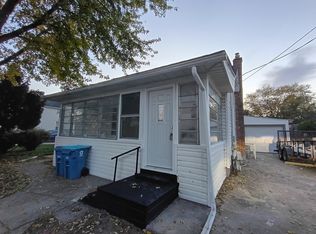 182 N Smith St, Aurora, IL 60505