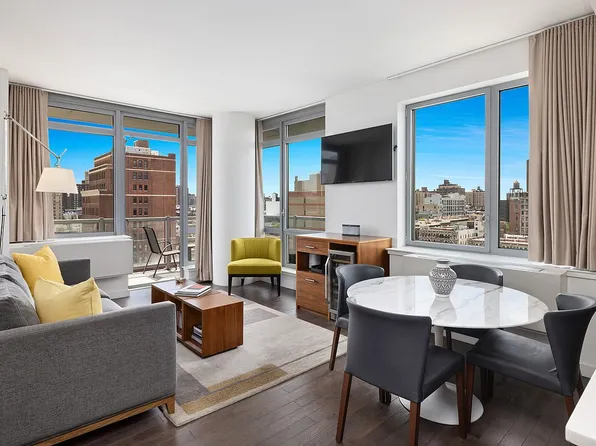 321 W 110th St APT 13A, New York, NY 10026