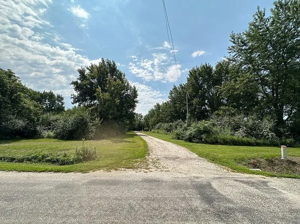 6375 W Indian Trail Rd, Verona, IL 60479