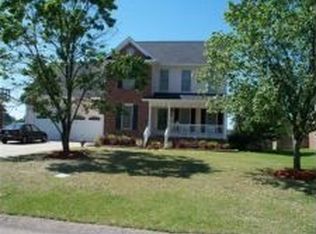 6756 Foxberry Rd, Fayetteville, NC 28314