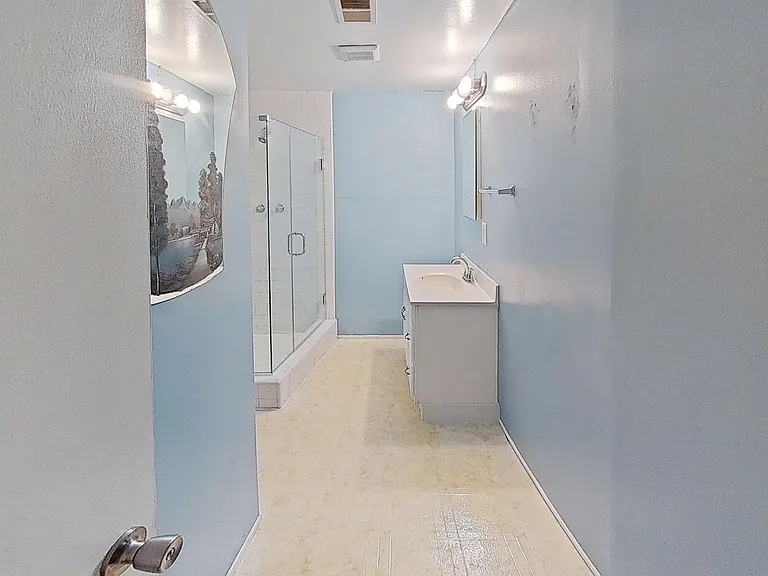 38849 Yucca Tree St — Photo 11