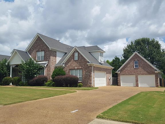 2nd image of 6628 Acree Woods Dr