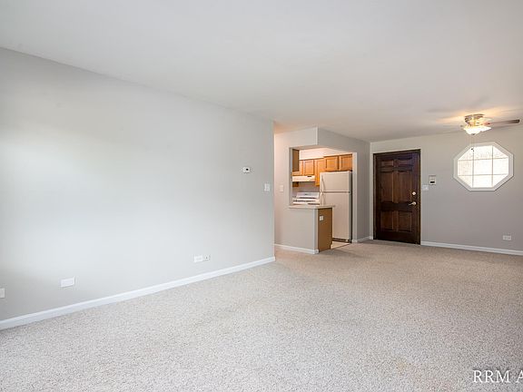 3rd image of 206 W Maple Ave APT 1B