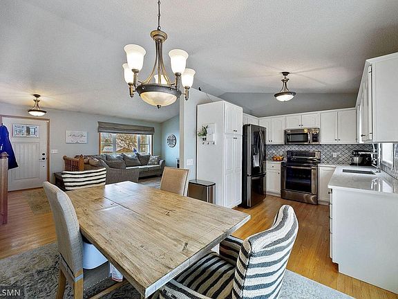 5th image of 240 Bayberry Avenue Ct