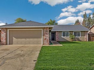 1407 Walnut Ave, Escalon, CA 95320
