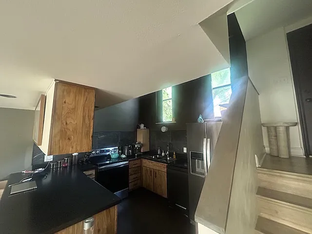 3 bed, 1200 sqft, $1,700 — Photo 4