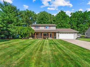 7391 Hidden Glen Dr, Amherst, OH 44001