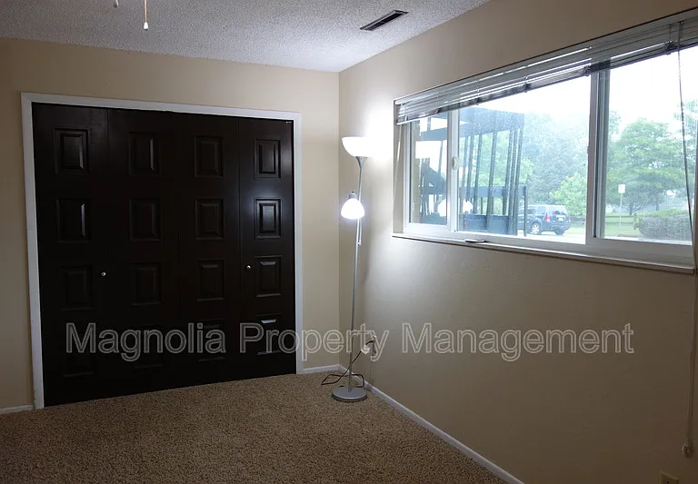 1185 Applewood Dr — Photo 10