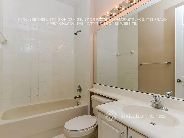 1334 Piazza Pitti — Photo 16