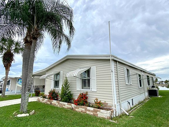 3rd image of 71 Kiowa Dr N
