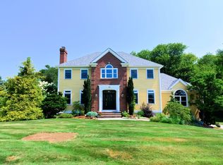 12 Rebekah Ln, Sutton, MA 01590