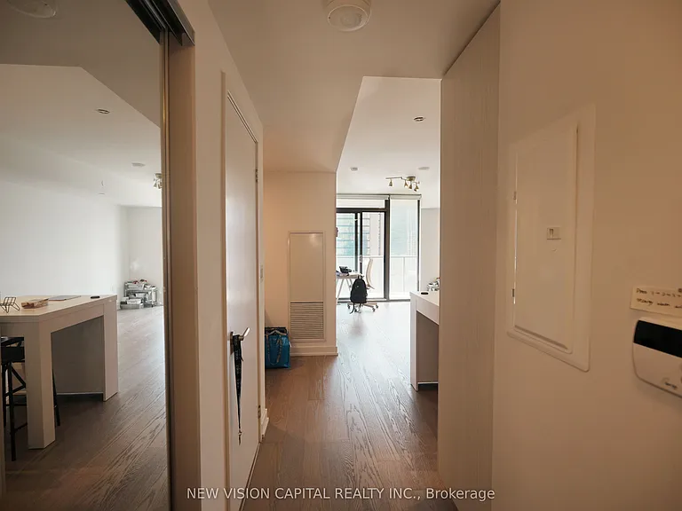 11 Wellesley St W #1703 — Photo 5