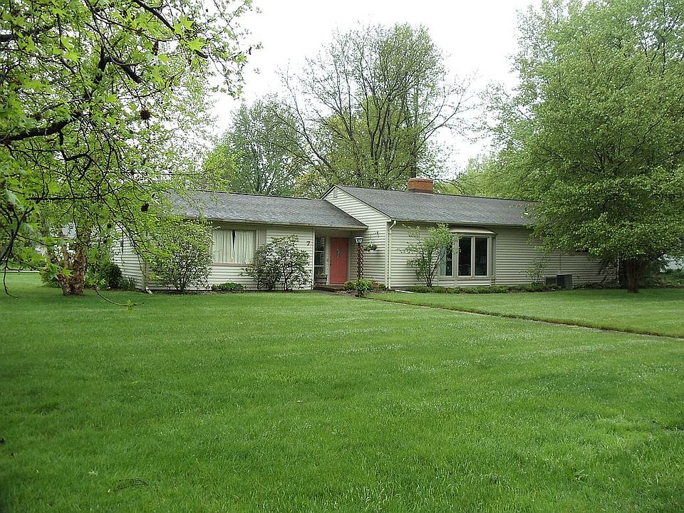 1st image of 7 Robin Park Blvd