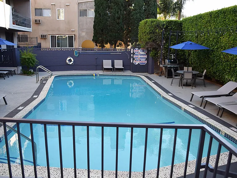 Mediterranean Apartments — Photo 6